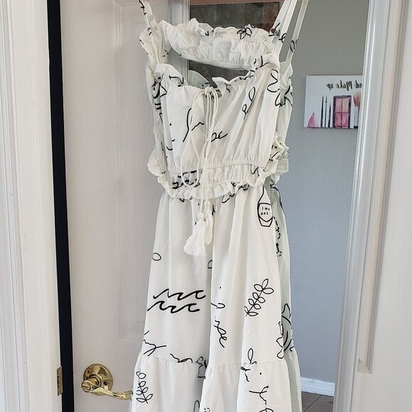 Spaghetti Strap Maxi Dress - Picture 3 of 8